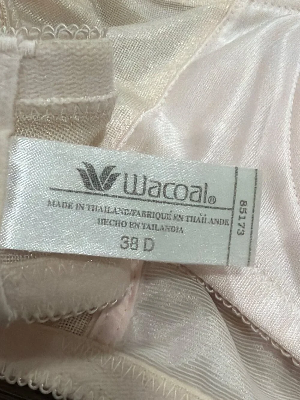 Wacoal 85173 Vintage Lace Full Coverage Bra 38D Light Pink Soft Satin